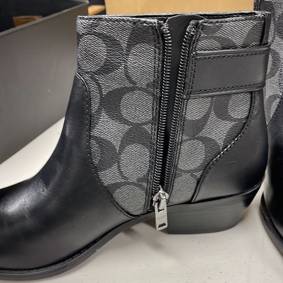 Coach signature Deni LTR Bootie - Picture 5 of 11